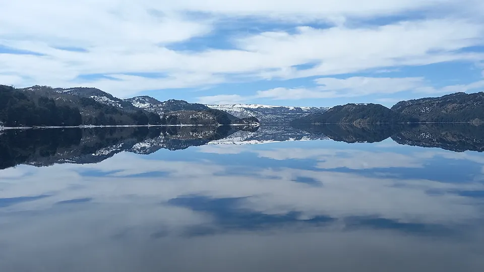 Lago alumine, moquehue, villa pehuenia