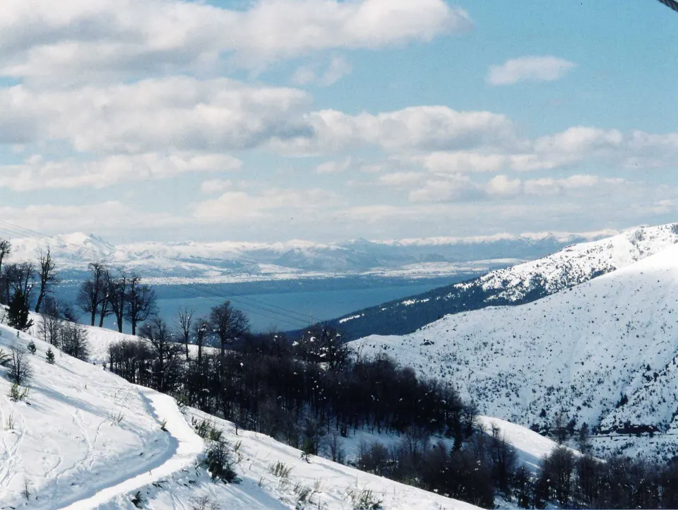 Bariloche nevado desde el Cerro Catedral